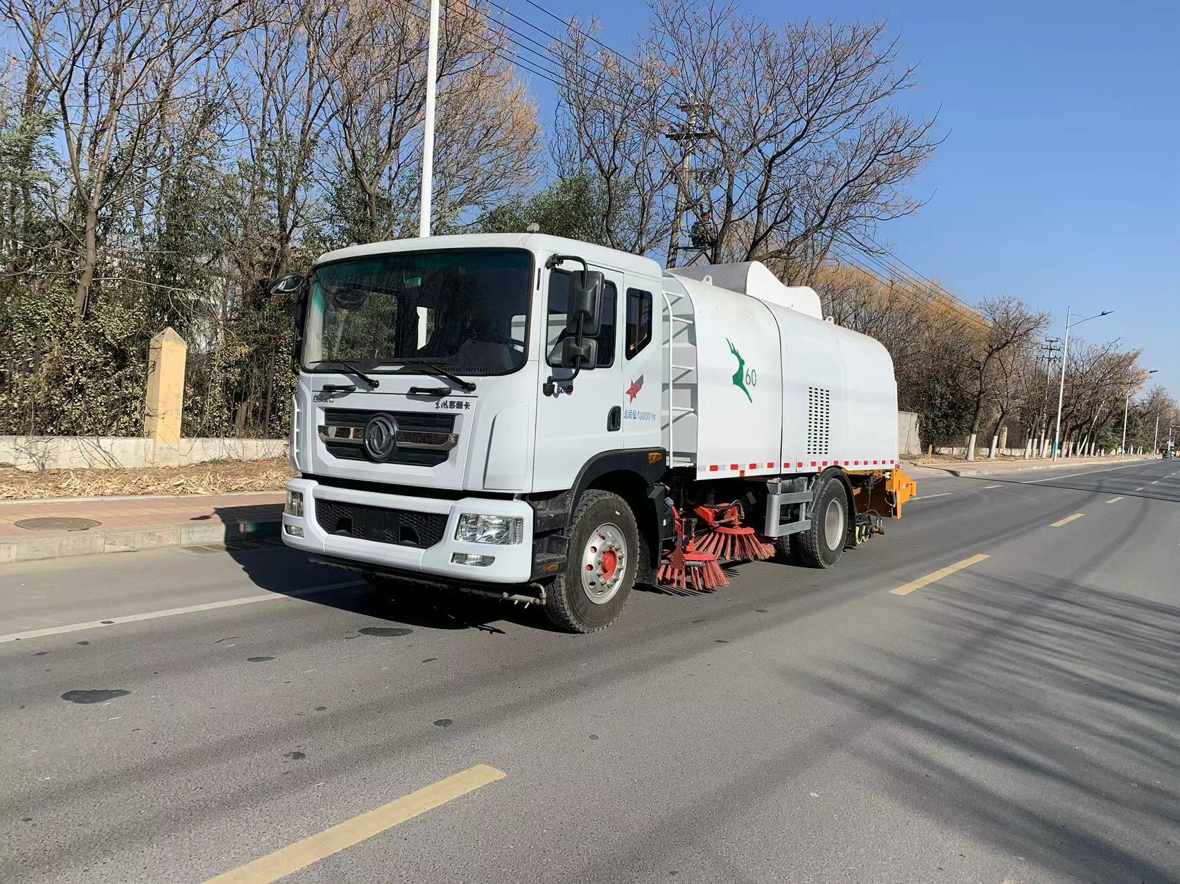 高速清扫车