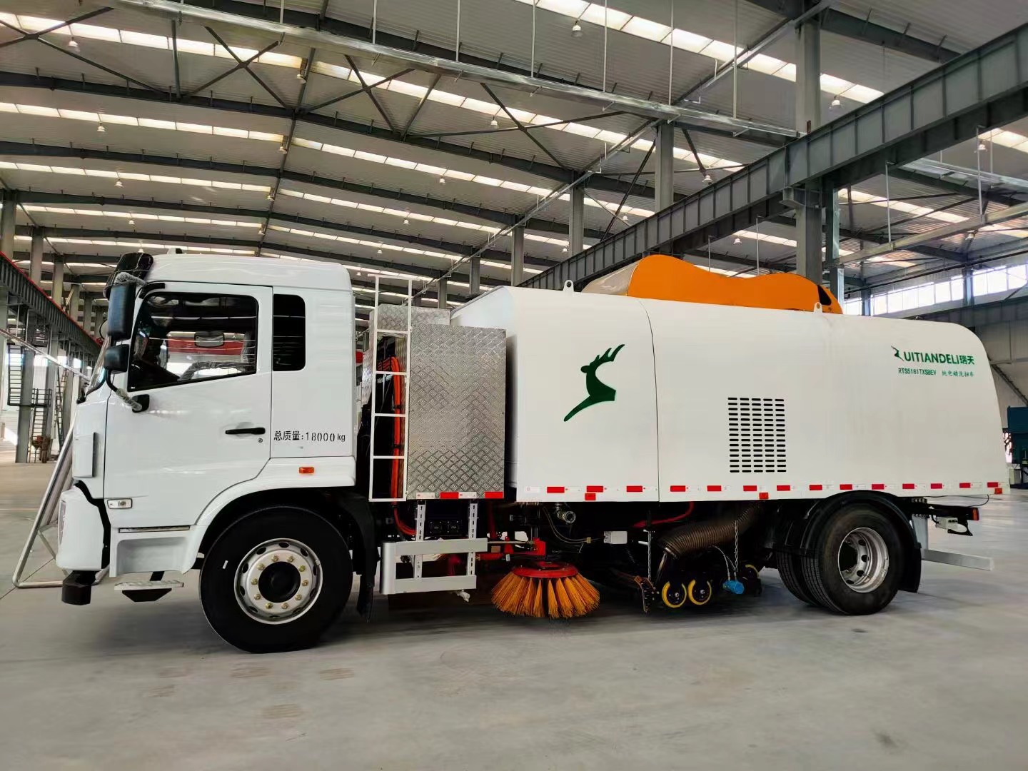新能源清扫车